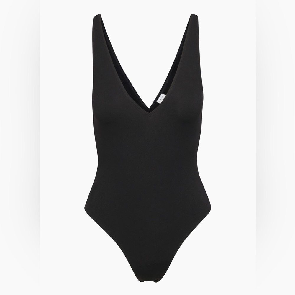 Aritzia babaton v neck one piece